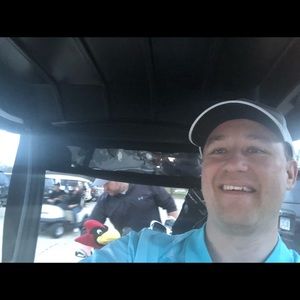 Meet your Posher, Travis